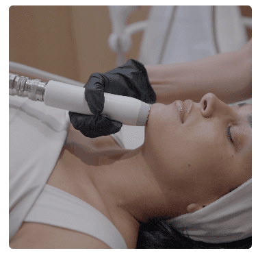 T-Shape 2 facial treatment close-up